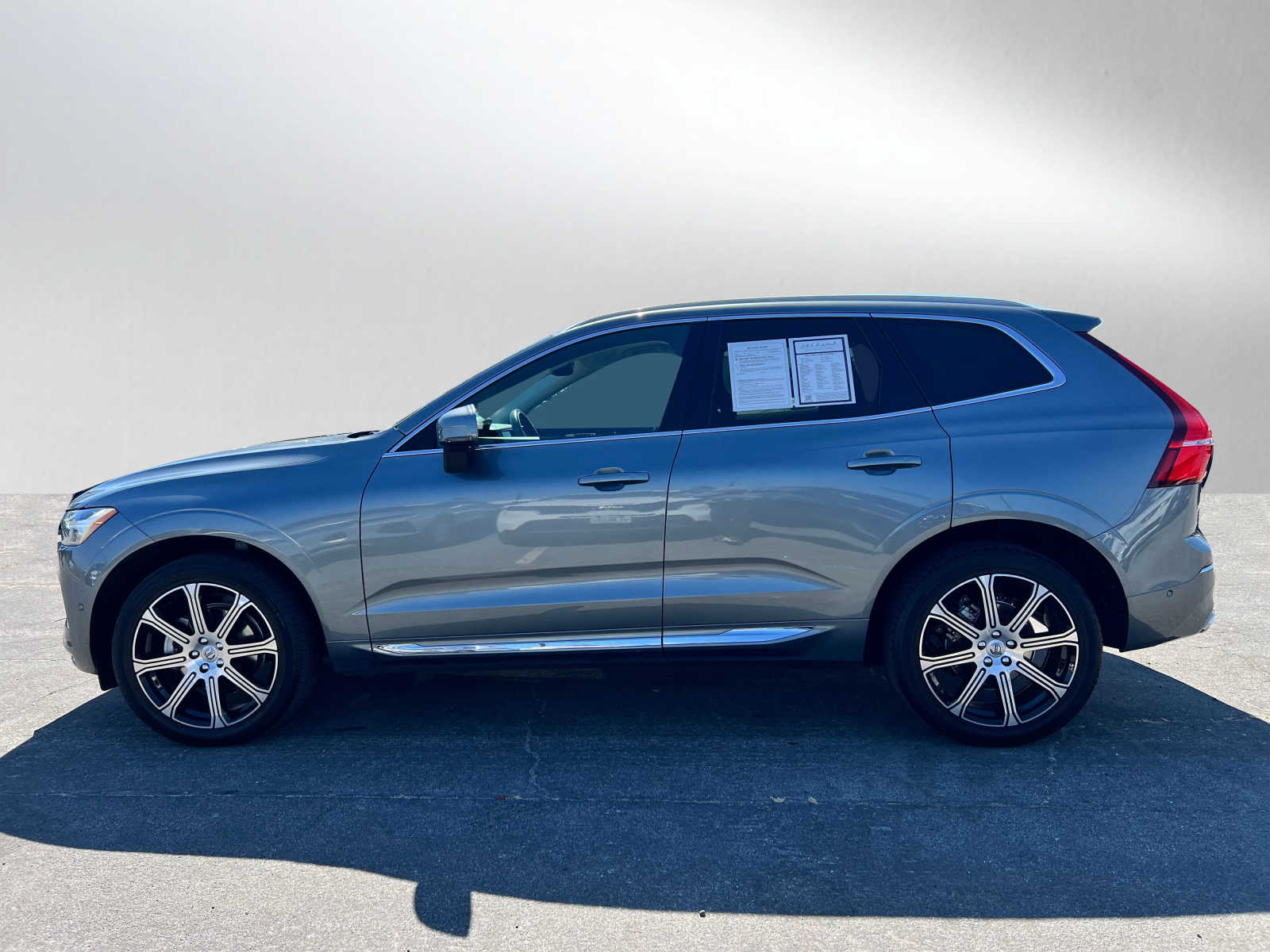 Used 2021 Volvo XC60 Inscription with VIN YV4102RL3M1738837 for sale in Palo Alto, CA