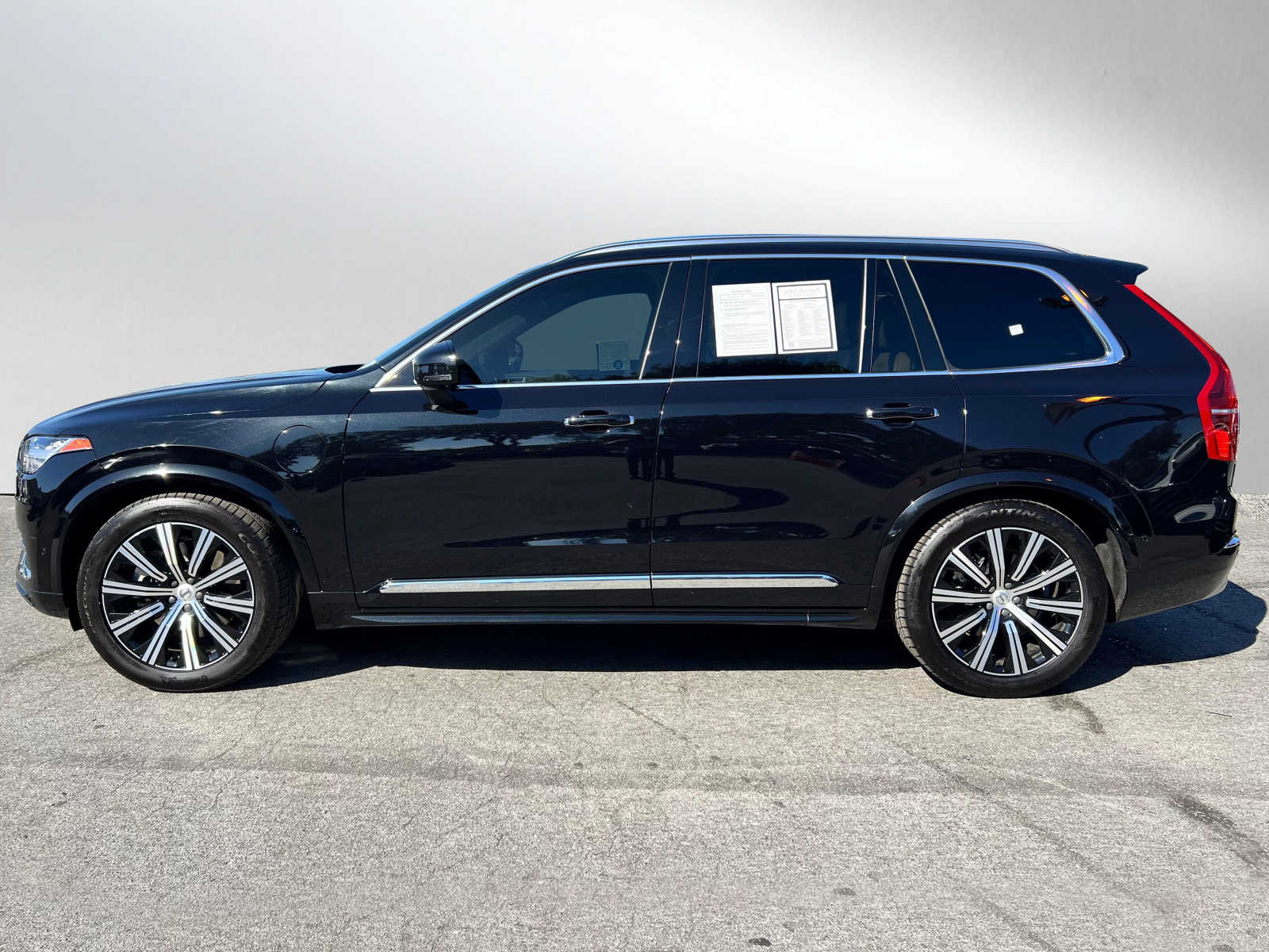 Used 2022 Volvo XC90 Inscription with VIN YV4BR0CL9N1817597 for sale in Palo Alto, CA