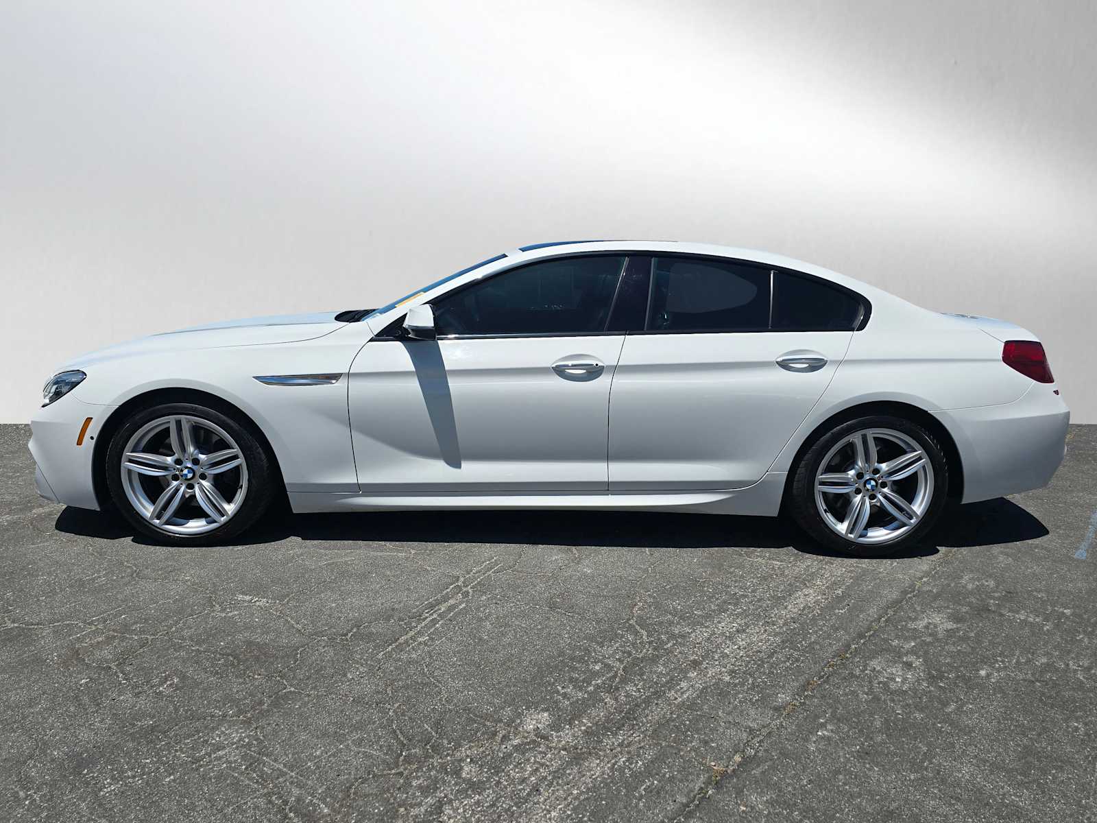 Used 2016 BMW 6 Series 640i with VIN WBA6D0C52GD927488 for sale in Palo Alto, CA