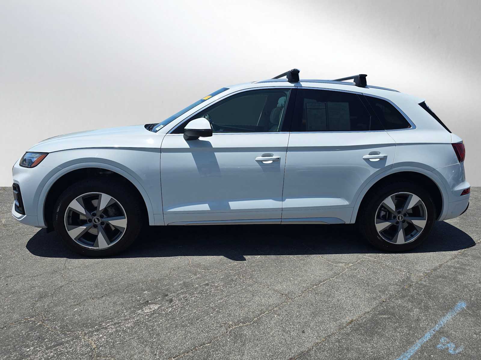 Used 2022 Audi Q5 Premium Plus with VIN WA1BBAFY8N2088016 for sale in Palo Alto, CA