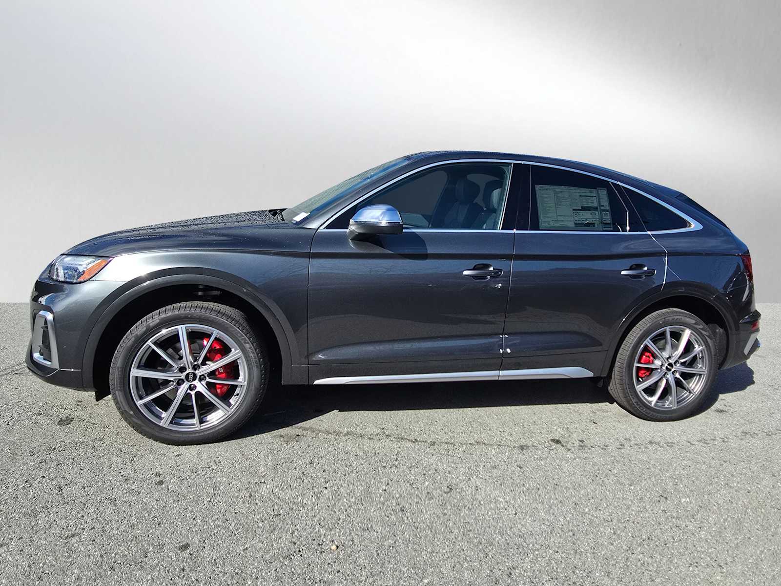 2025 Audi SQ5 Premium Plus photo 2