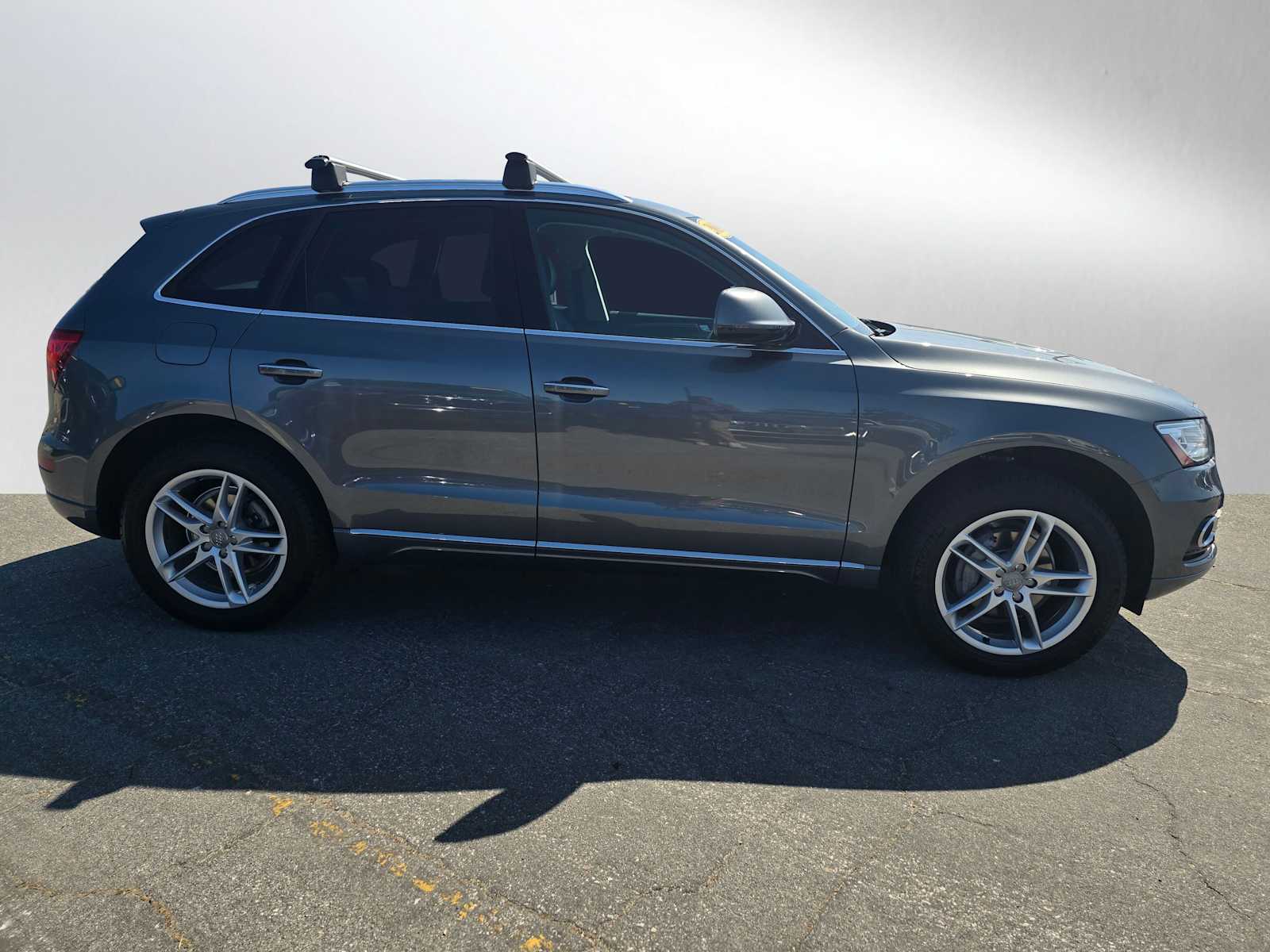 Used 2016 Audi Q5 Premium Plus with VIN WA1L2AFP6GA052975 for sale in Palo Alto, CA