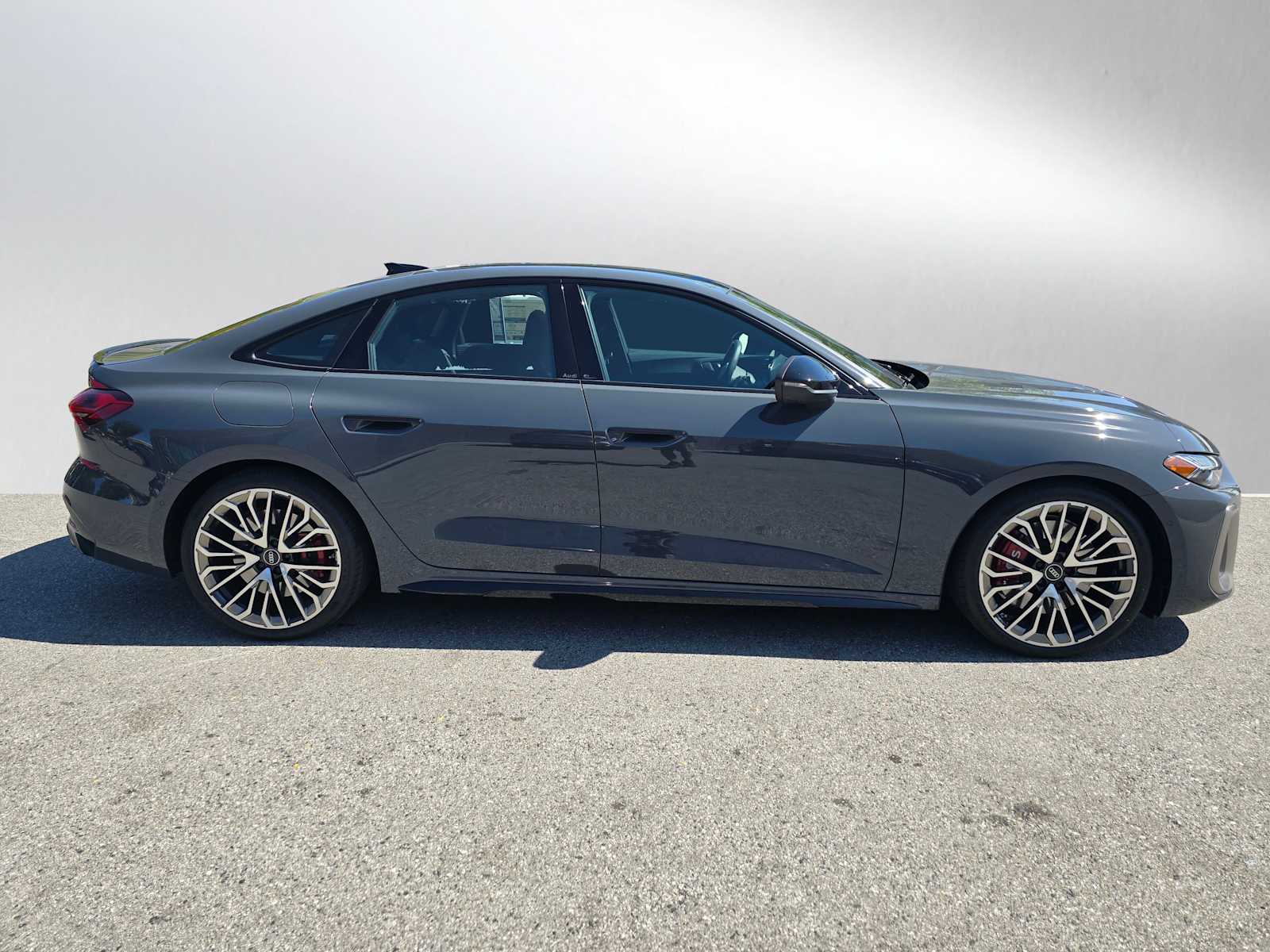 2025 Audi S5 Prestige photo 2
