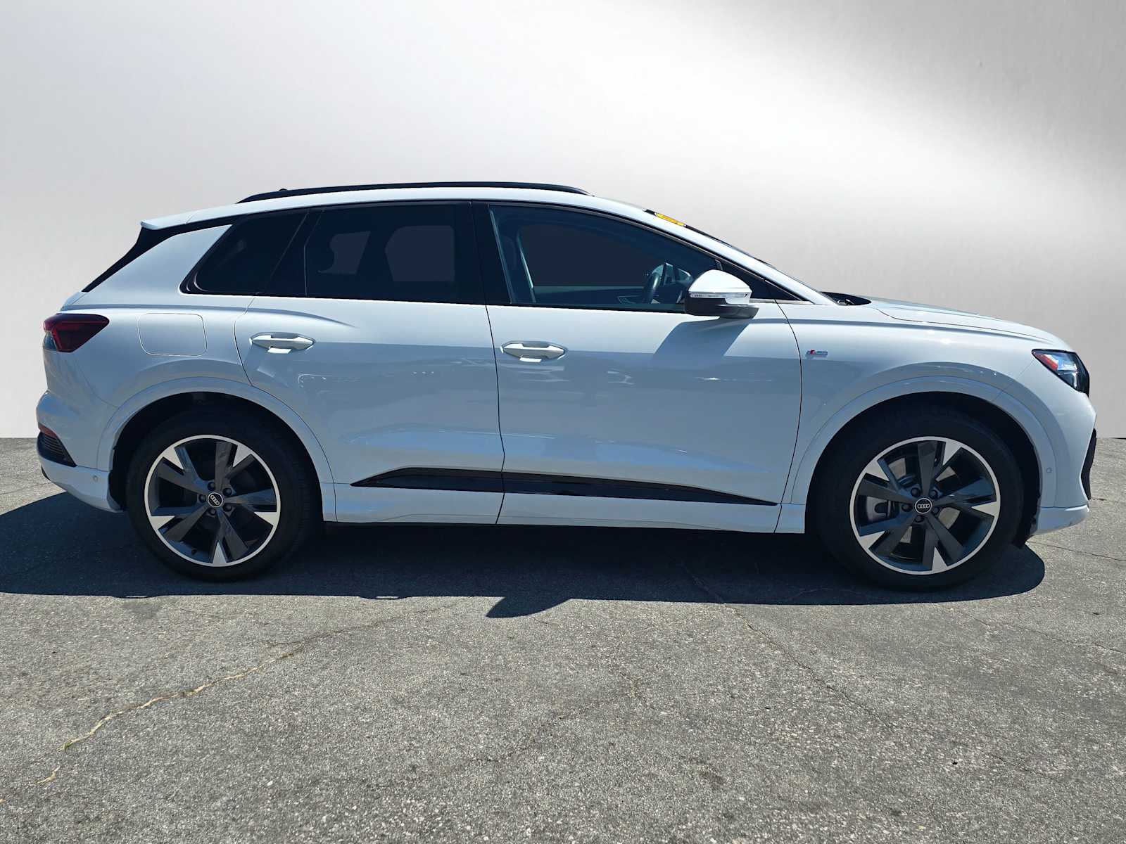Used 2024 Audi Q4 e-tron Premium Plus with VIN WA1LUBFZ5RP063984 for sale in Palo Alto, CA