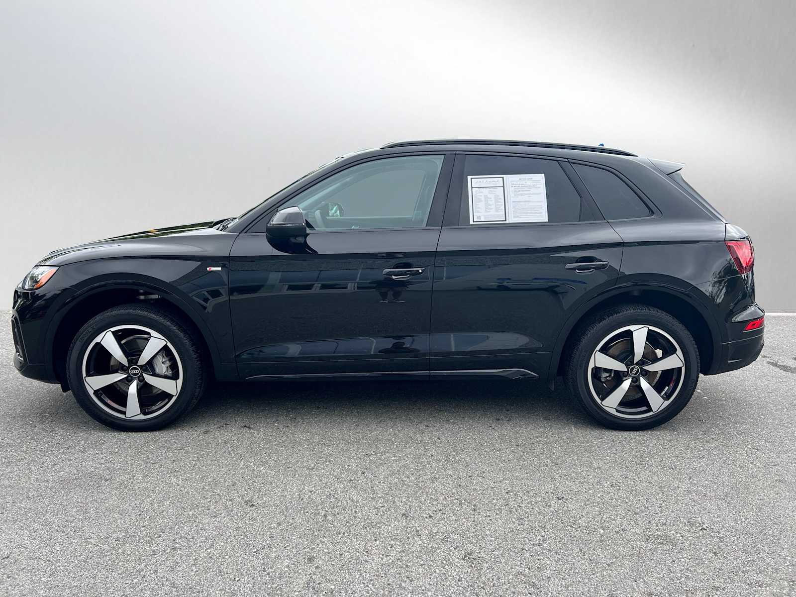 Used 2023 Audi Q5 Premium Plus with VIN WA1EAAFY8P2117999 for sale in Palo Alto, CA