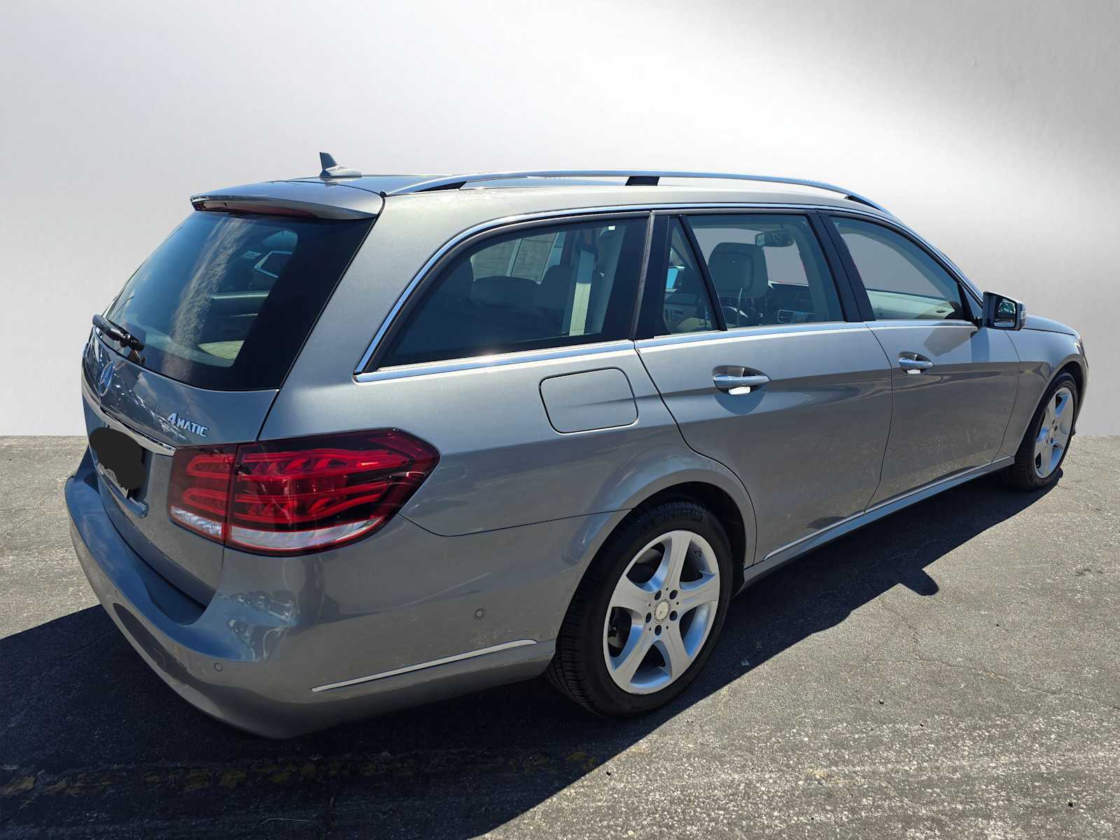 2014 Mercedes Benz E 350 photo 3