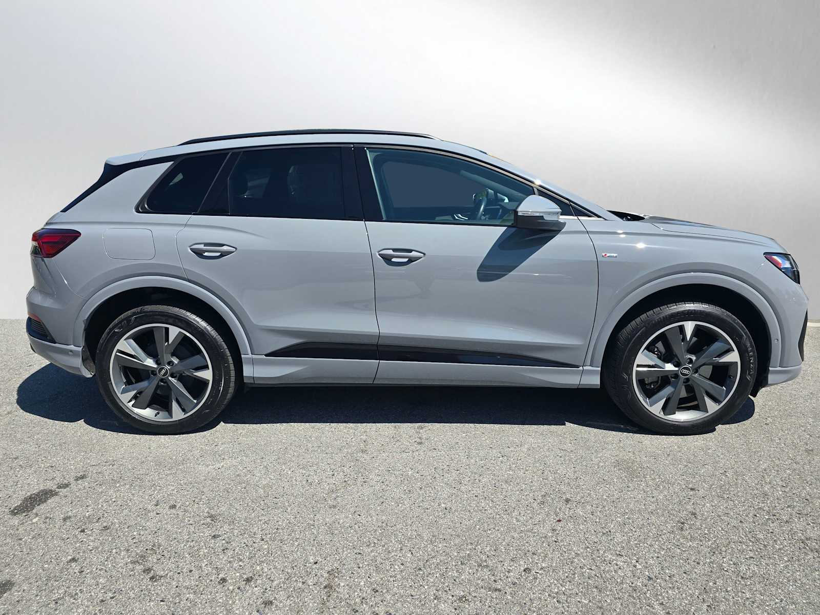 2023 Audi Q4 E-tron Premium Plus 50 photo 2