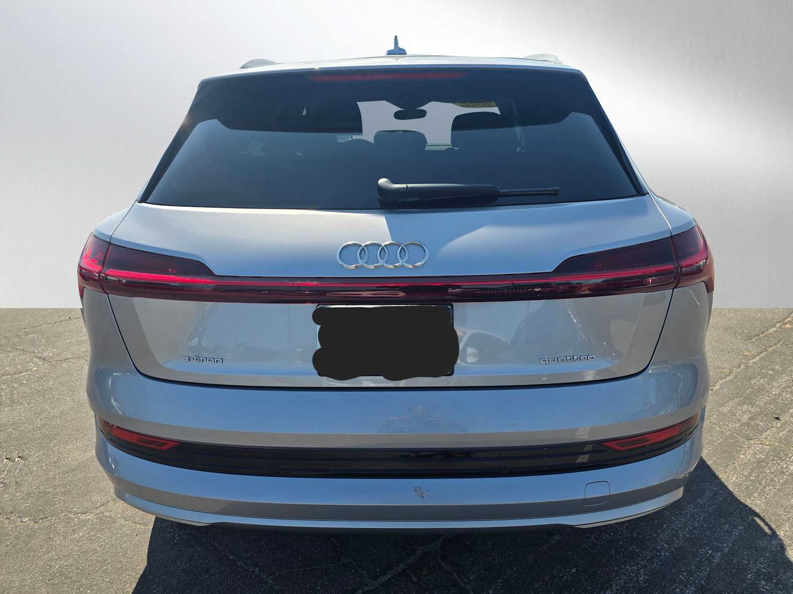 2022 Audi e-tron Premium Plus photo 4
