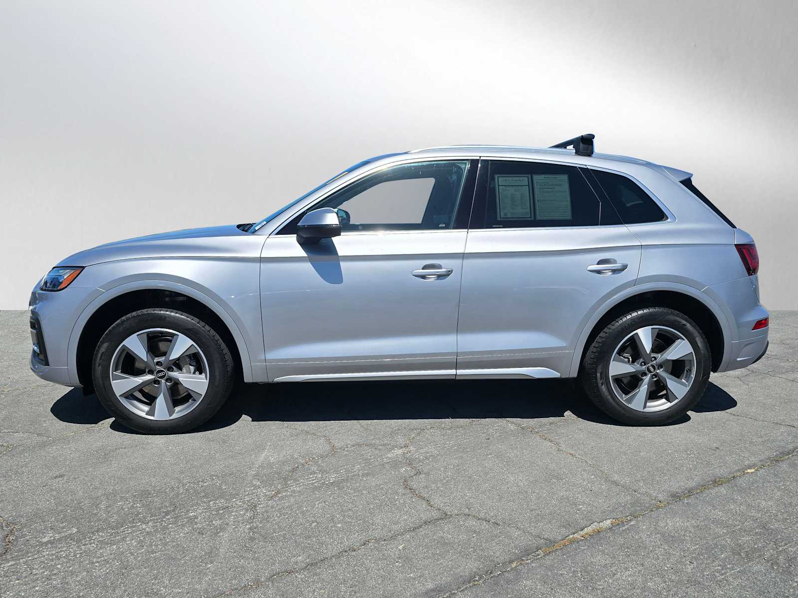 Used 2022 Audi Q5 Premium Plus with VIN WA1BBAFYXN2097915 for sale in Palo Alto, CA