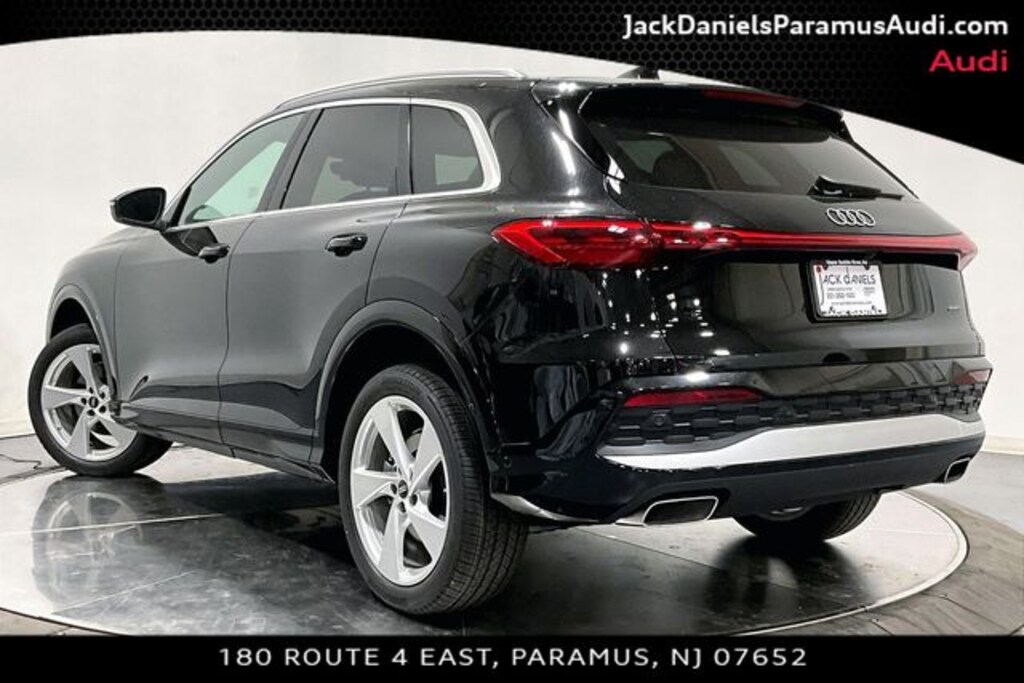 New 2026 Audi Q5 2.0T Premium Plus SUV