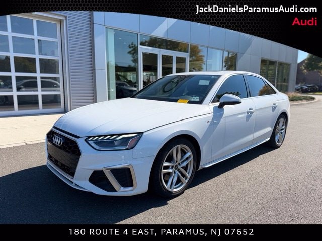 2022 Audi A4 Premium Plus