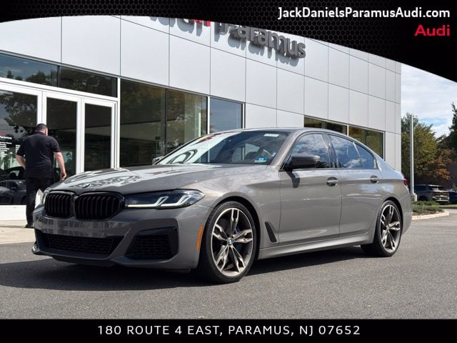 2021 BMW 5 Series M550i