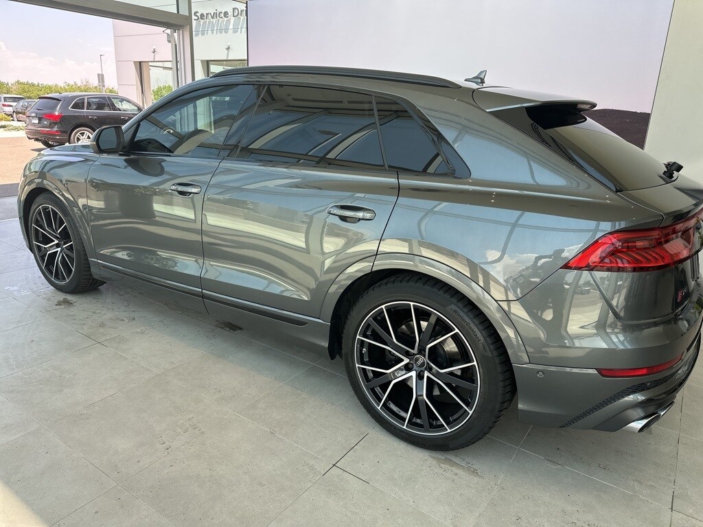 2022 Audi SQ8 Premium Plus photo 2
