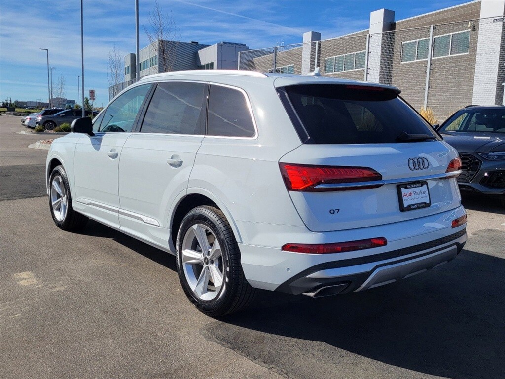 2025 Audi Q7 55 Premium photo 3