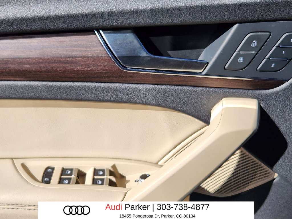 2024 Audi Q5 Sportback 45 S LINE PREMIUM SUV Slide 5