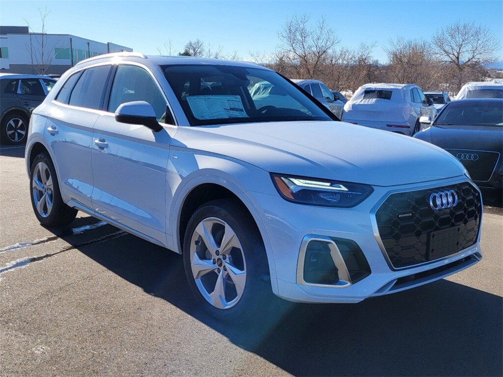 2025 Audi Q5 45 S line Premium Plus photo 4