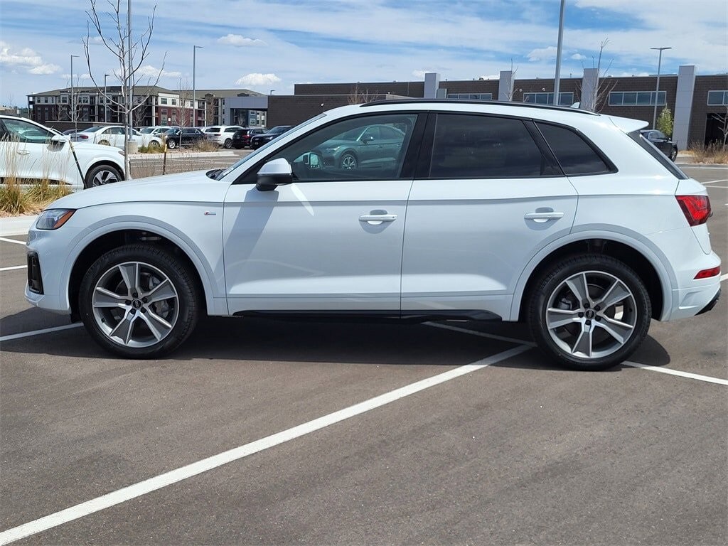 2025 Audi Q5 45 S line Premium photo 2