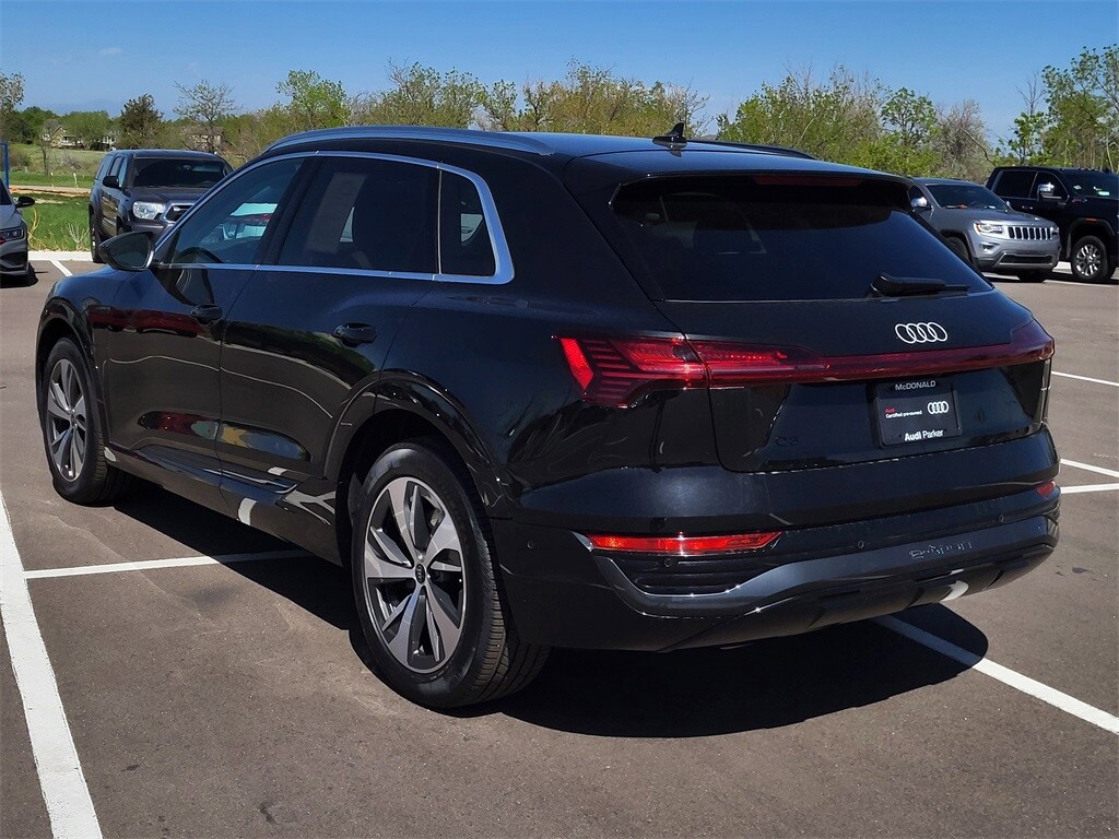 2024 Audi Q8 E-tron Premium photo 3