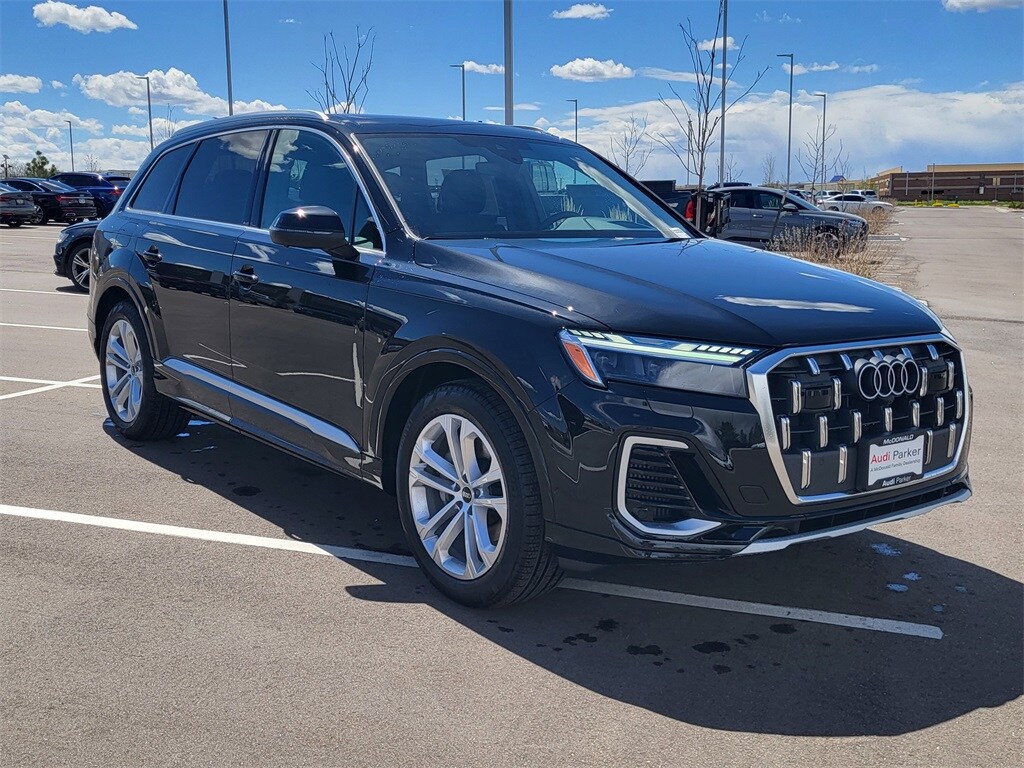 2025 Audi Q7 55 Prestige photo 4