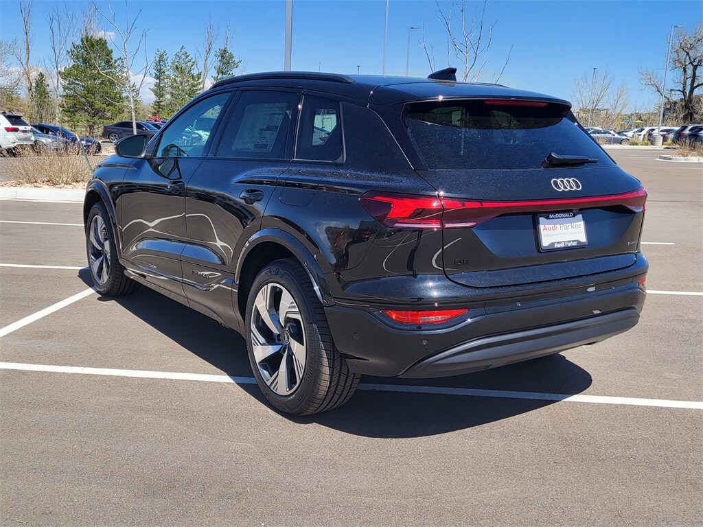 2025 Audi Q6 E-tron Premium Plus photo 3
