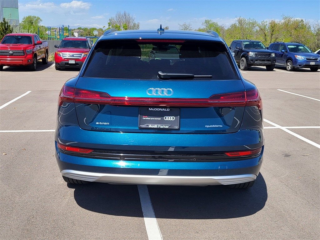 2022 Audi e-tron Premium Plus photo 4