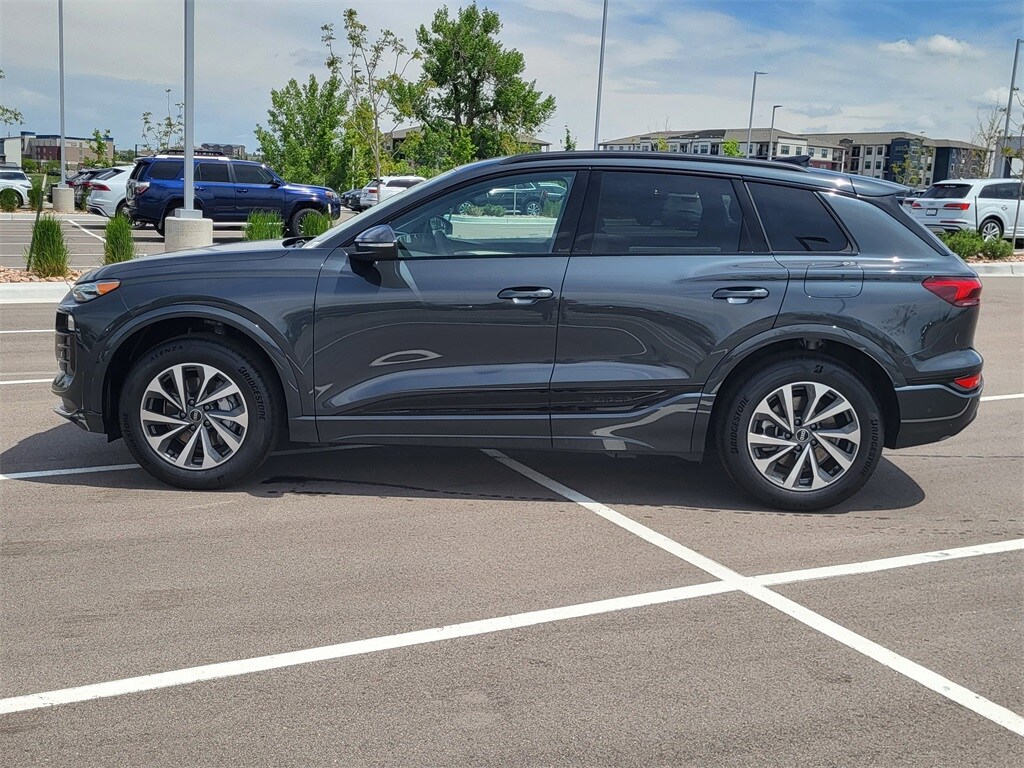 2025 Audi Q6 E-tron Premium photo 2