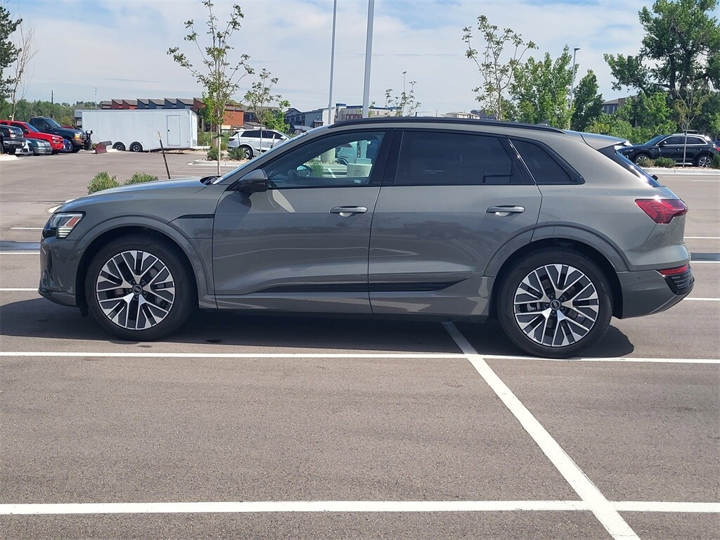 2024 Audi Q8 E-tron Premium photo 2
