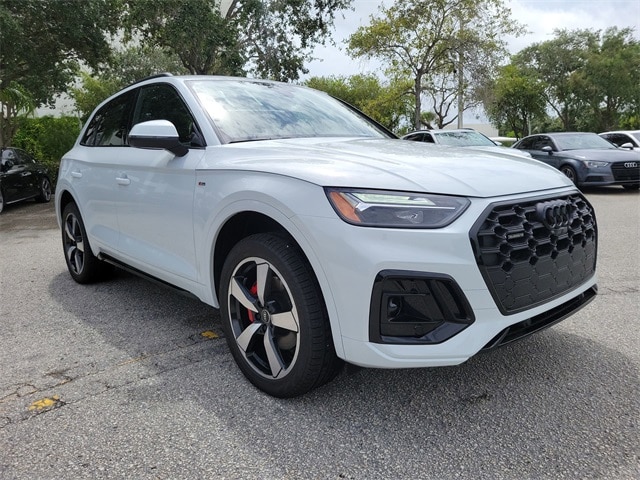 Used 2024 Audi Q5 Premium Plus with VIN WA1EAAFY5R2114691 for sale in Pembroke Pines, FL