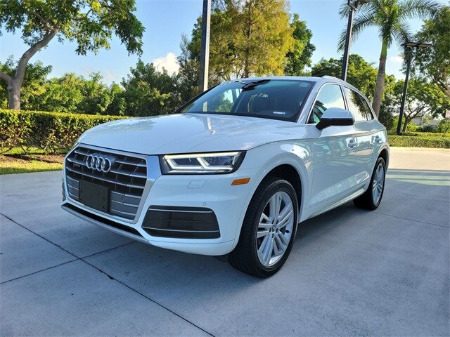 2020 Audi Q5 45 Premium Plus photo 4