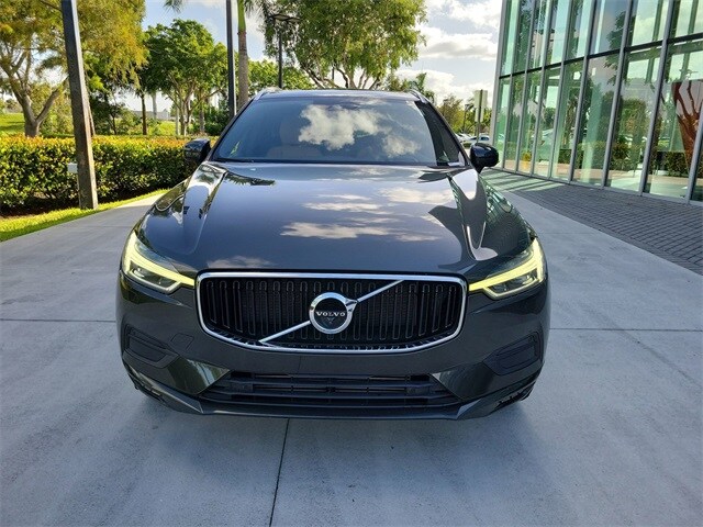 2019 Volvo XC60 T5 Momentum photo 3