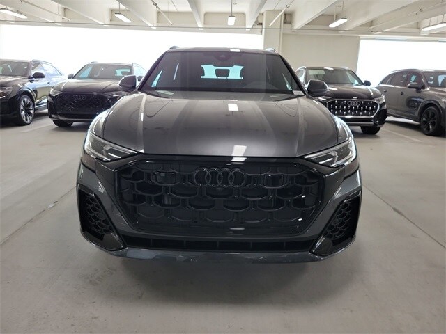 2025 Audi Q8 55 Premium Plus photo 3