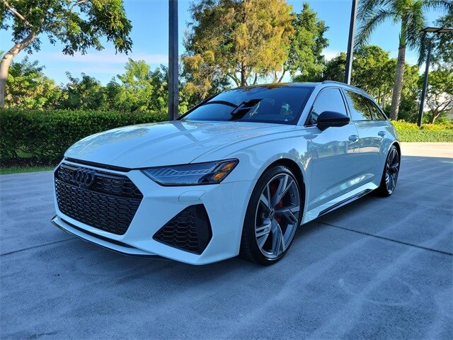 2021 Audi RS 6 Avant Base photo 4