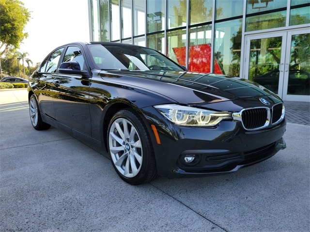 Used 2018 BMW 3 Series 320i with VIN WBA8A9C55JK622933 for sale in Pembroke Pines, FL