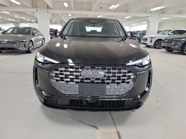 2025 Audi Q5 2.0T Premium Plus photo 3