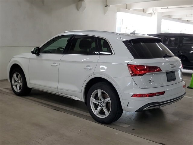 2021 Audi Q5 45 Premium photo 2
