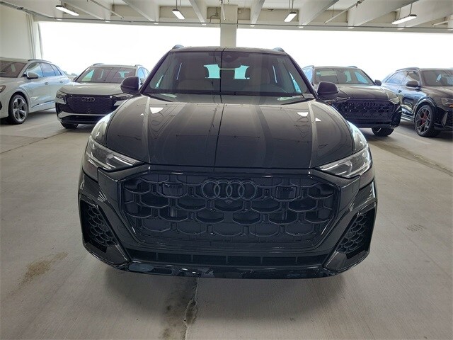 2025 Audi Q8 55 Premium Plus photo 3