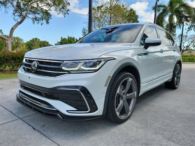 Used 2022 Volkswagen Tiguan SEL R-LINE with VIN 3VV4B7AX5NM035655 for sale in Pembroke Pines, FL