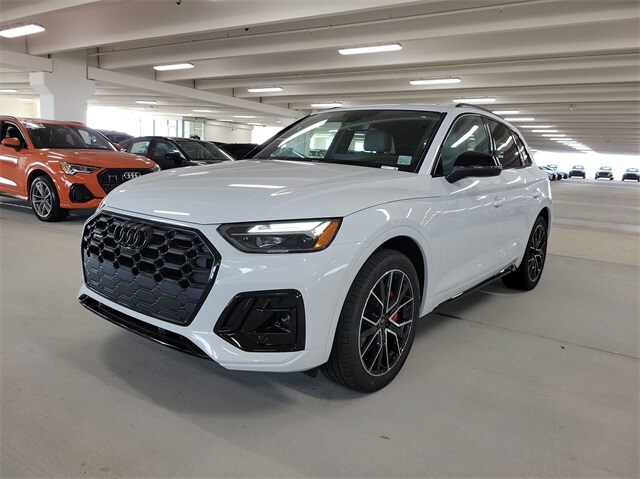 2025 Audi SQ5 Premium Plus photo 4
