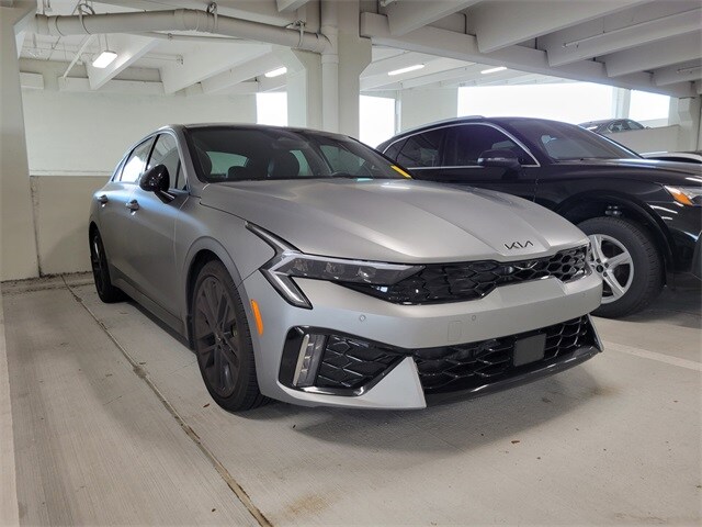 2025 Kia K5 GT photo 2