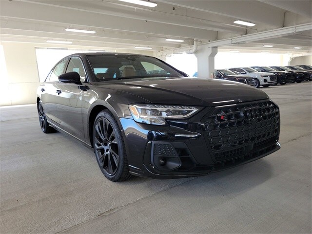 2025 Audi S8 4.0T photo 2