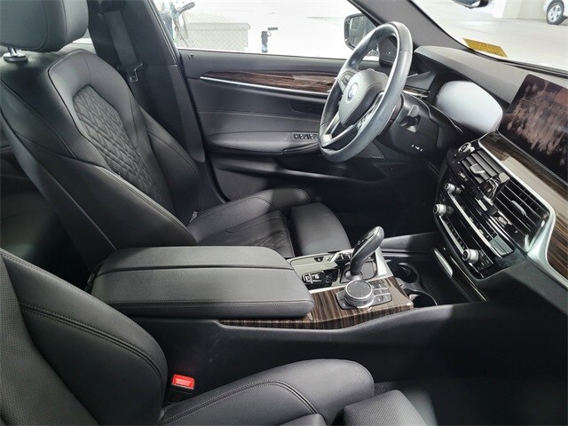 2021 Bmw 530i photo 3