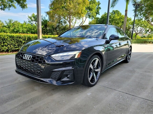 2025 Audi A5 45 S line Premium Plus photo 4