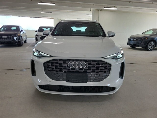 2025 Audi Q5 2.0T Premium Plus photo 3