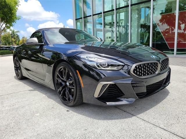 Used 2021 BMW Z4 Base with VIN WBAHF9C01MWX13023 for sale in Pembroke Pines, FL