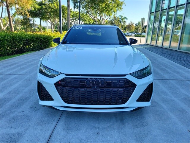 2021 Audi RS 6 Avant Base photo 3