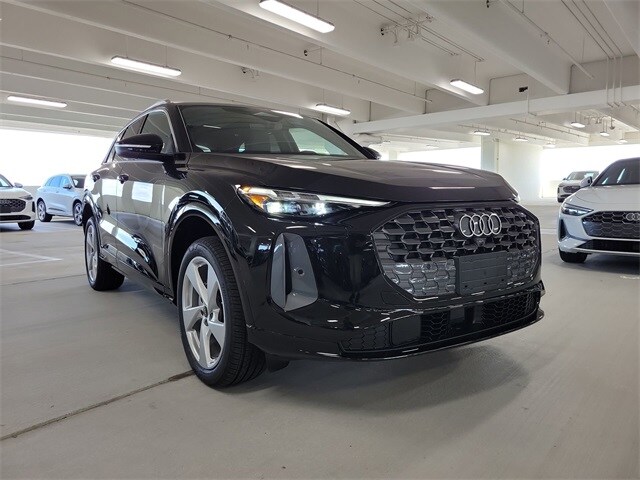 2025 Audi Q5 2.0T Premium Plus photo 2