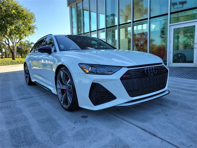 2021 Audi RS 6 Avant Base photo 2