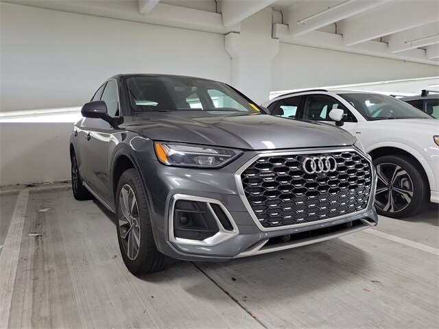 2023 Audi Q5 45 S line Premium Plus photo 2