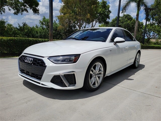 2020 Audi A4 45 Premium Quattro photo 4