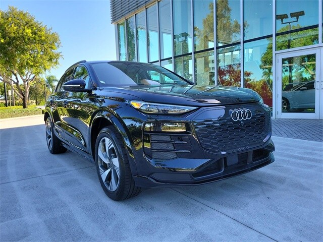 2025 Audi Q6 E-tron Premium Plus photo 2